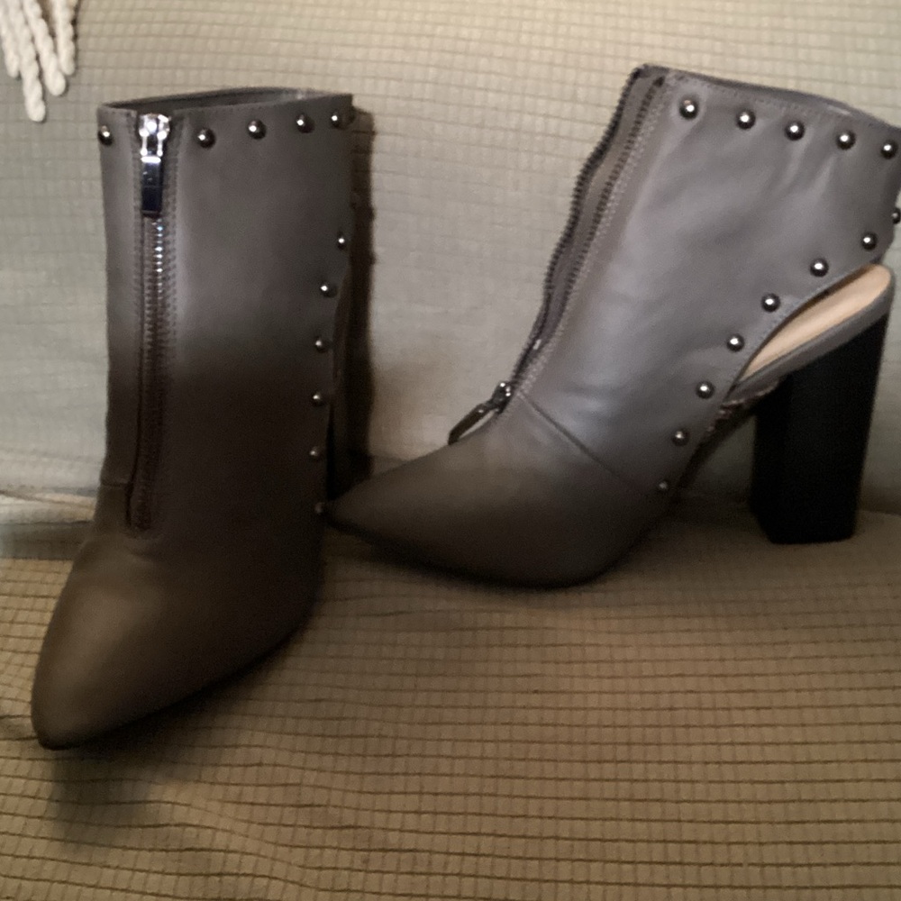 mark. Women's Gray Heeled Boots with Studs